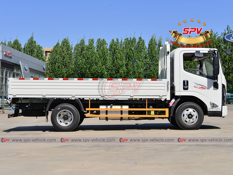 Cargo Vehicle JMC - Right Side